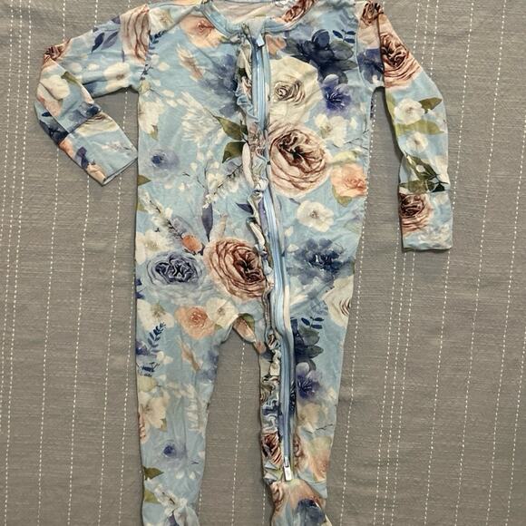 Posh Peanut Blue Floral Baby 6-9 Months Bamboo Zippy with Ruffles - Picture 3 of 6